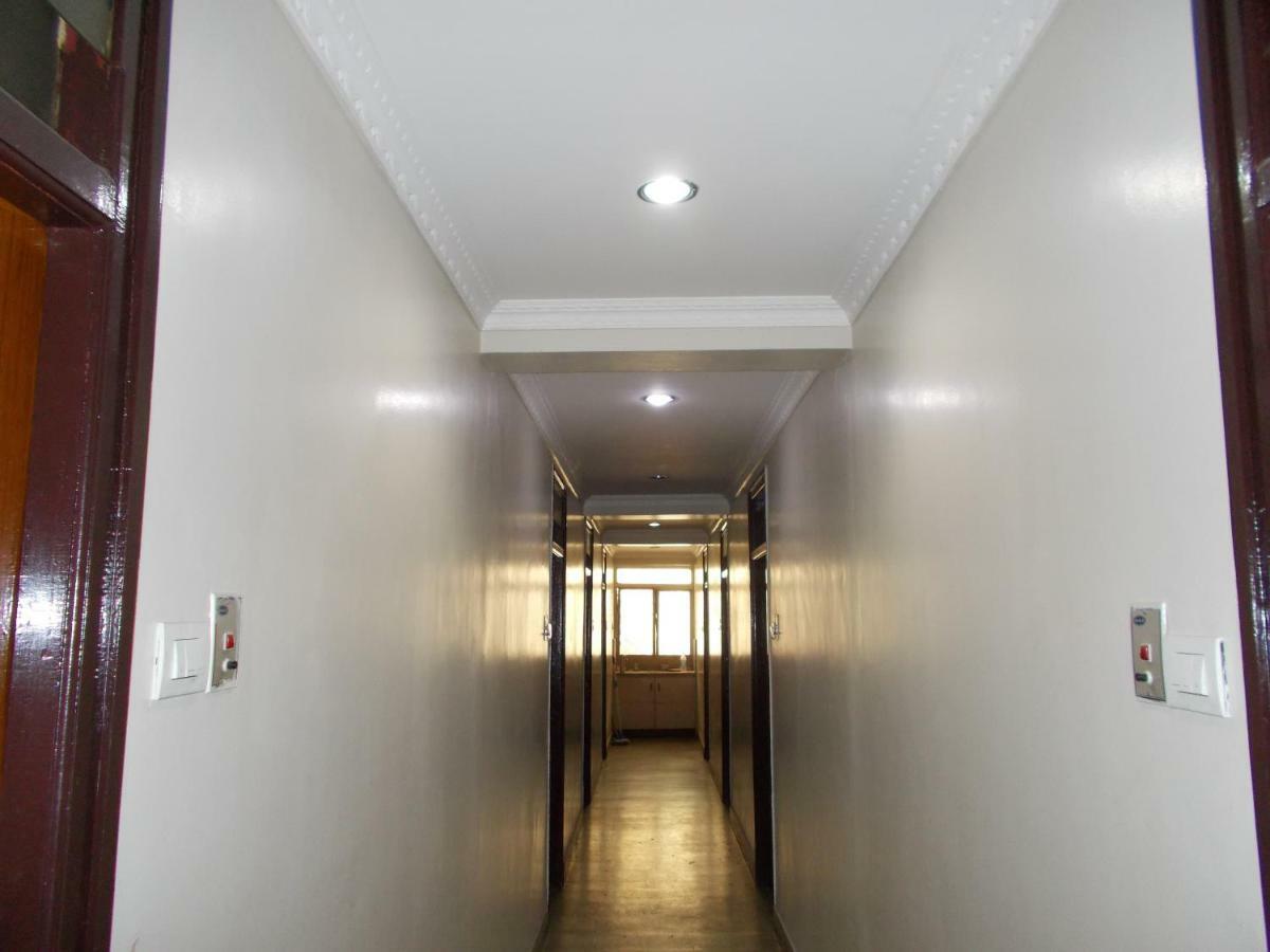 Hotel Embassy Bangalore Buitenkant foto